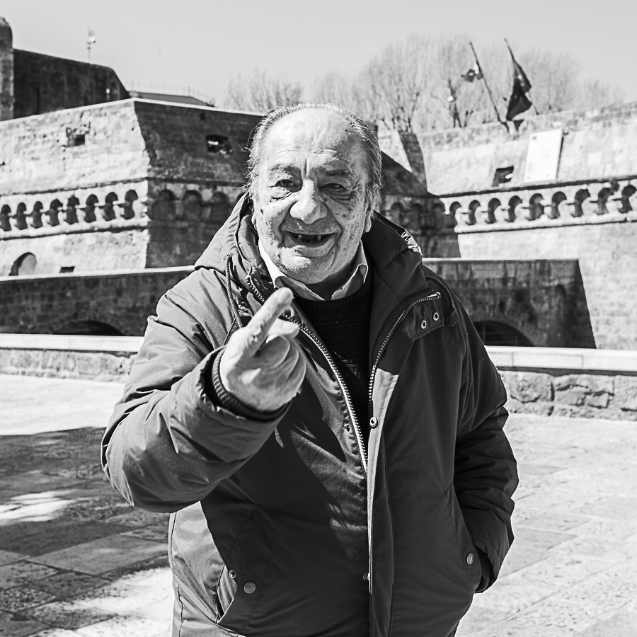 Sì probbie du iùne! - You belong to the crew of the 1st! - Antonio, born in 1937